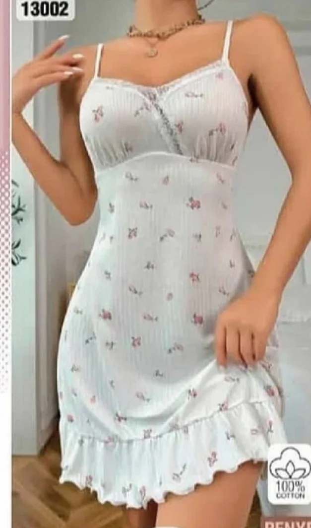 Çiçek Desenli Fırfırlı Gecelik Beyaz-Pembe