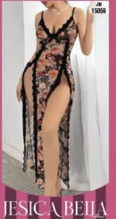 Dantelli Yırtmaçlı Uzun Sabahlık