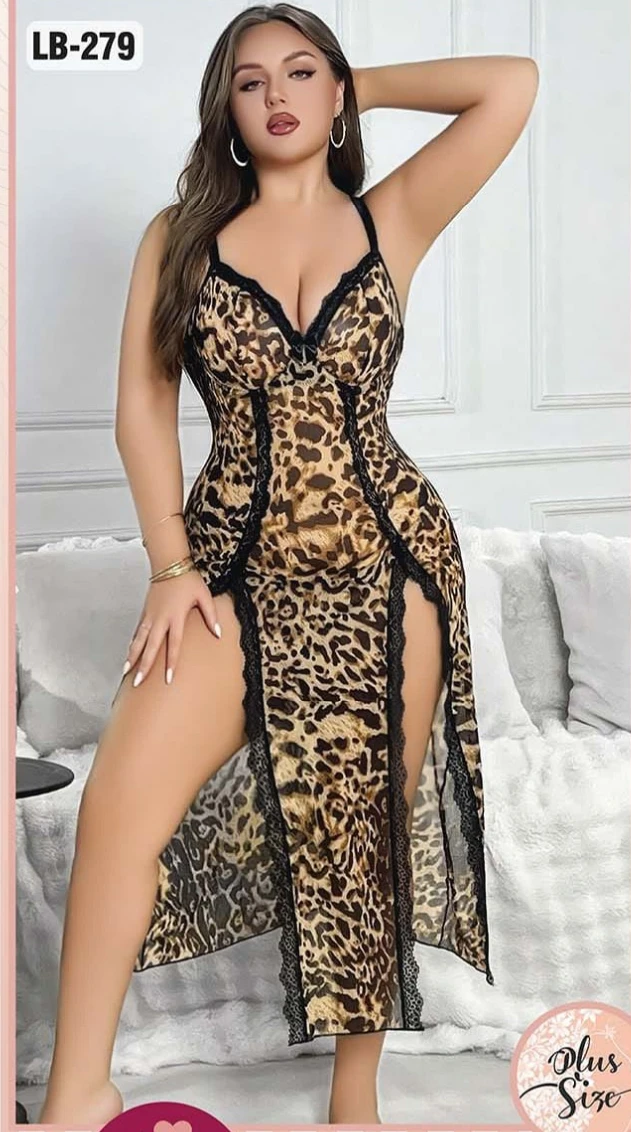 Leopar Desenli Yırtmaçlı Uzun Robe