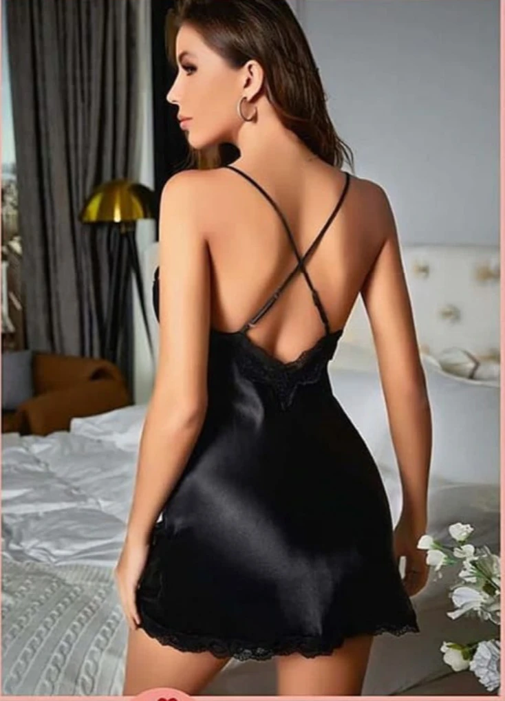 Dantel Garnili Yırtmaçlı Saten Babydoll Siyah